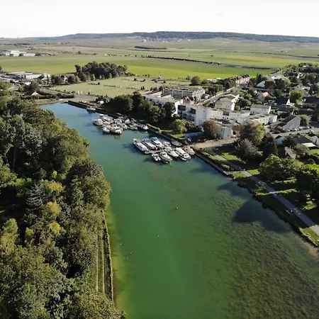 Champenoise Yourhosthelper * Sillery